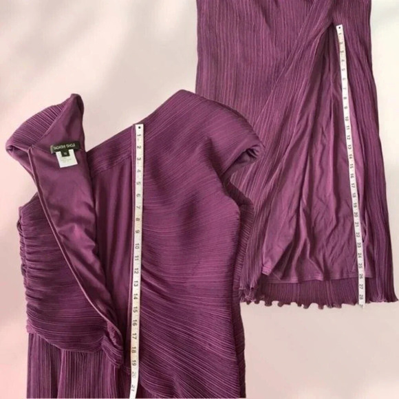 TADASHI SHOJI Pleated Chiffon Gown in Purple Size 16 - Picture 8 of 8